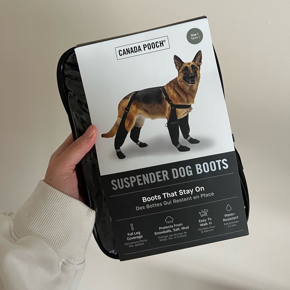 Canada Pooch Black Dog Boots Suspender